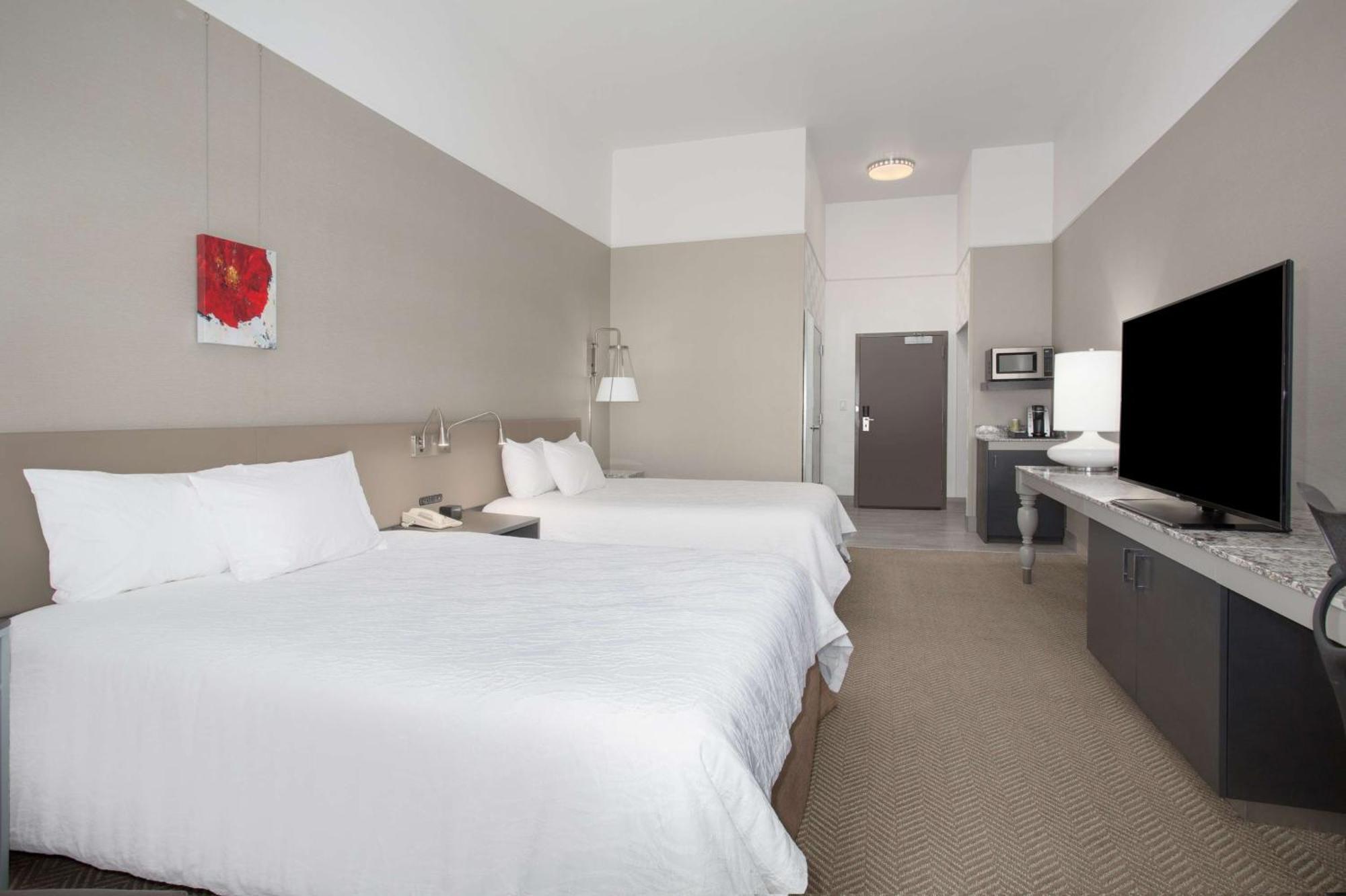 Premium Queen Room with Two Queen Beds,1551479644:JPEG
